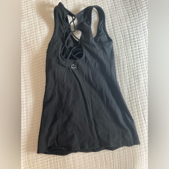 Beyond Yoga top - Picture 3 of 3